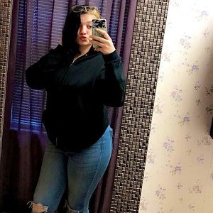 Meet your Posher, Ember